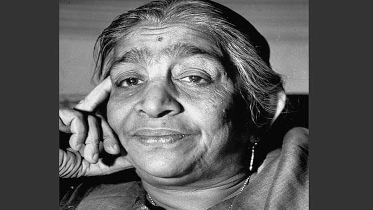 Women's Voices in contemporary Hindi poetry